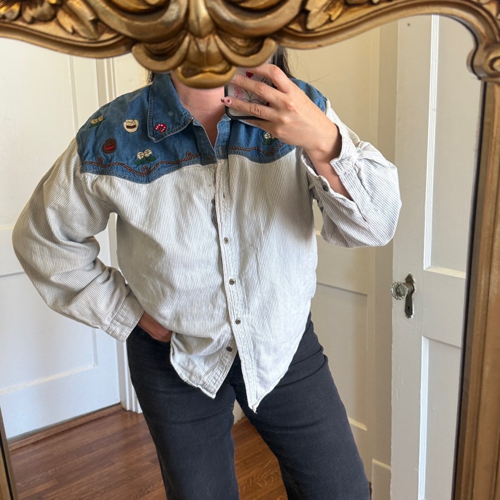 Vintage embroidered denim western button up Shirt